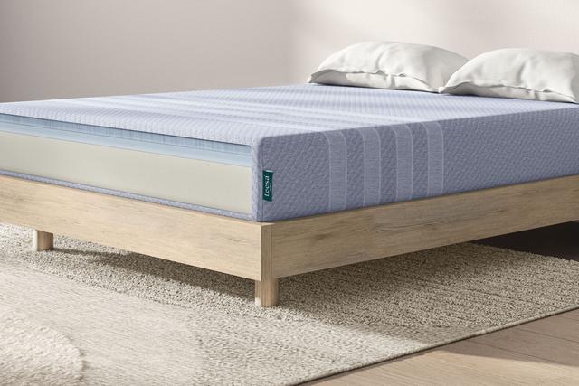 Leesa studio mattress